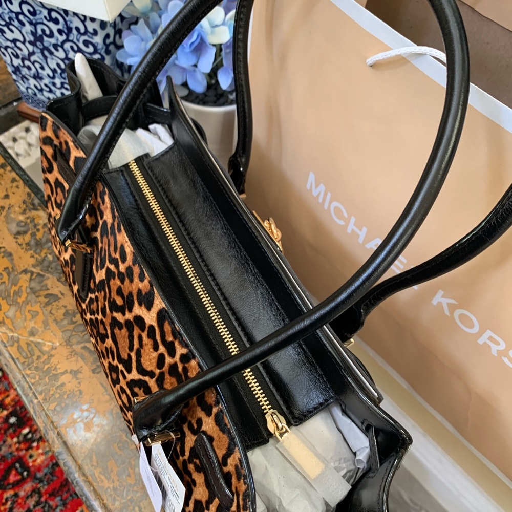 Hamilton Leopard Print Shoulder Bag with Black Accents - Picture 9 of 9